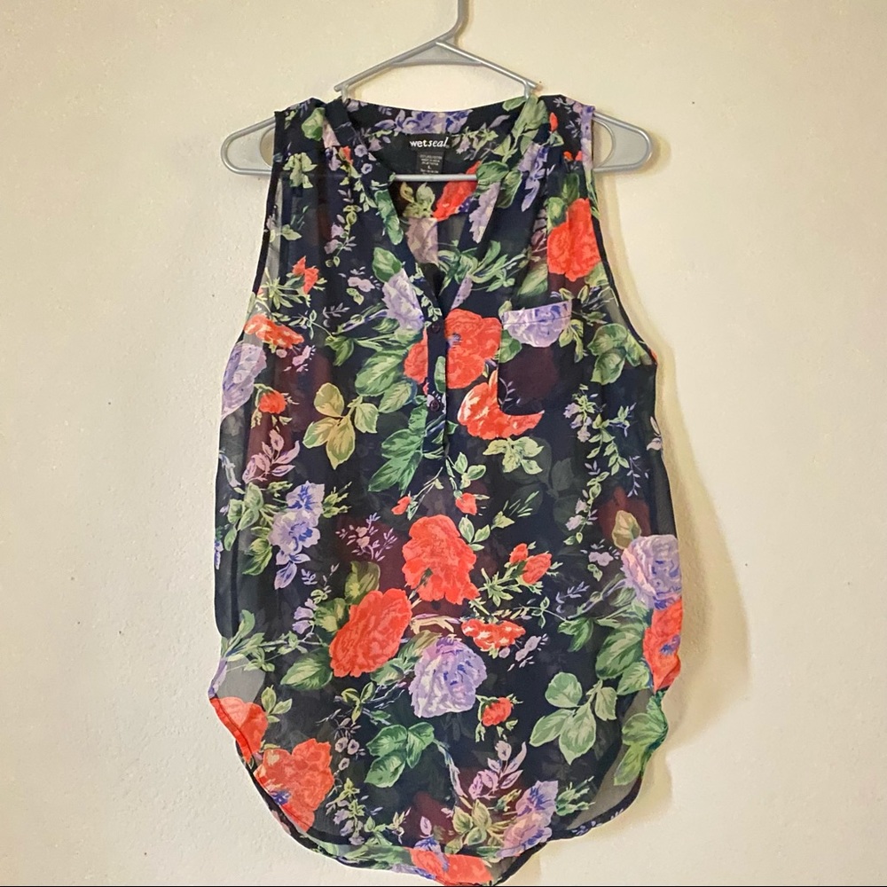 Wet Seal Flower Button Up Camisole
